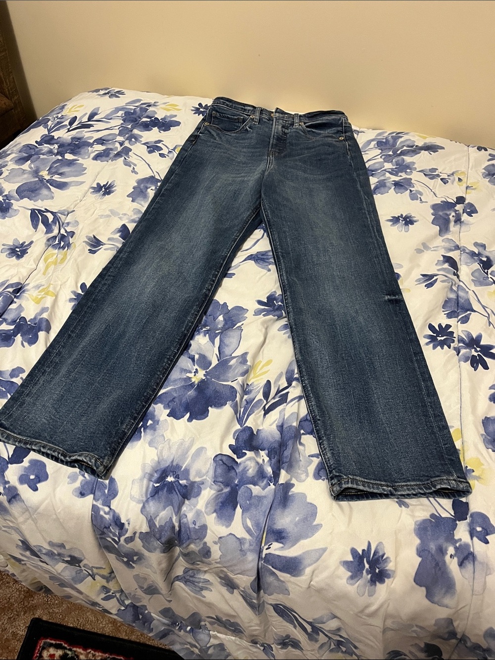 Express Straight-Leg Jeans in Dark Indigo